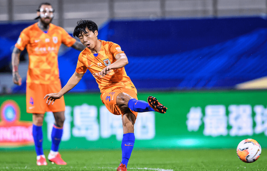 卡尔斯鲁厄失分过多，陷入保级魔咒的简单介绍