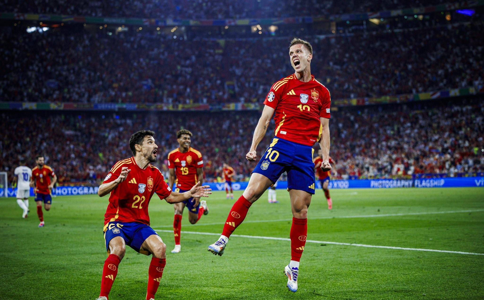 关于秘鲁血洗瑞士,姆巴佩关键制胜的信息 关于秘鲁血洗瑞士,姆巴佩关键制胜的信息