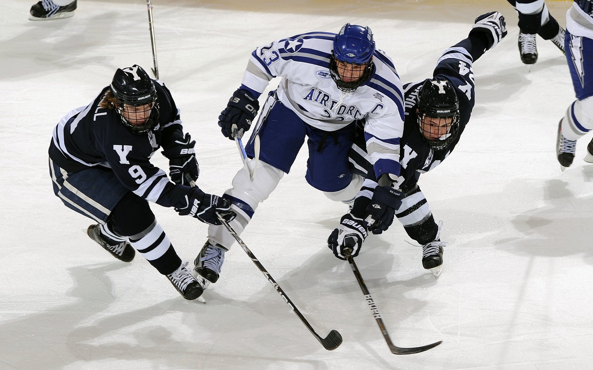 开云体育下载-年度焦点之战之夜，布雷默冠军级表现铸就传奇