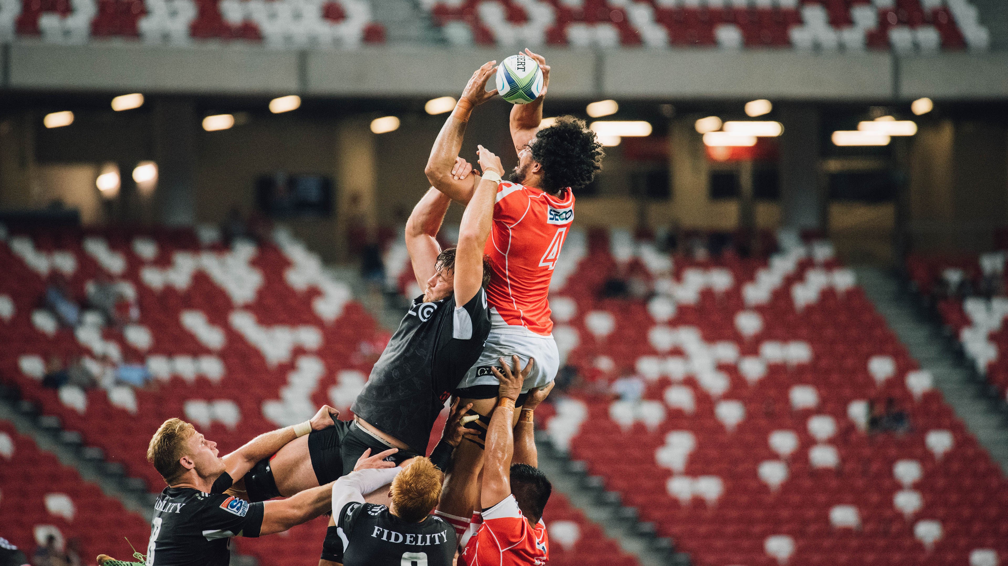 开云体育视频直播-年度焦点之战之夜，布雷默统治全场