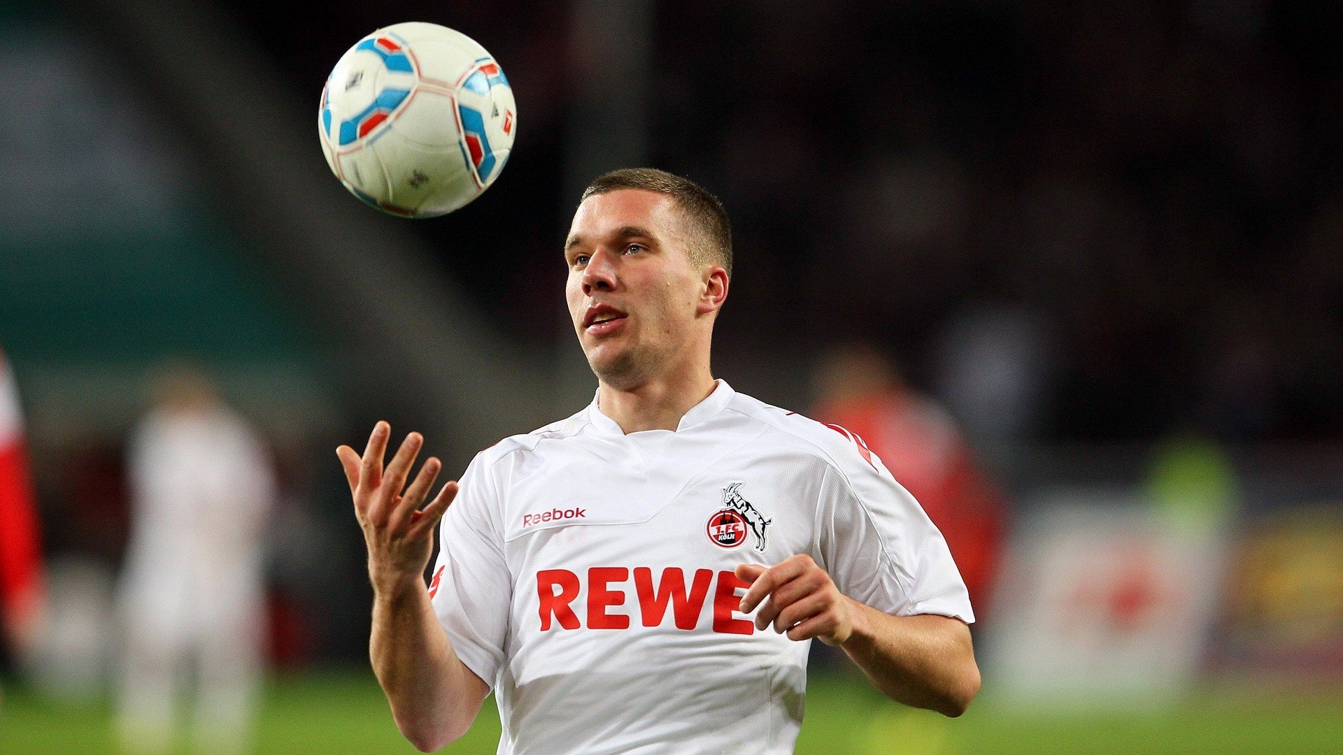 开云下载-孔德一剑封喉，哥伦比亚力克瑞典书写南美足球新篇章